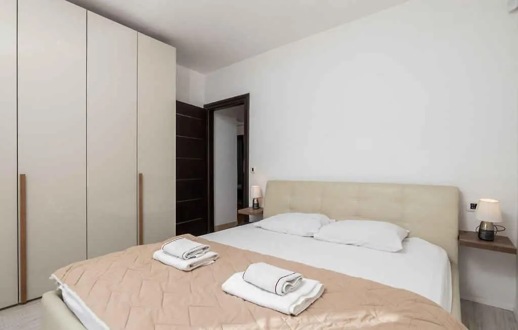 Holiday Home In Poljane 47618